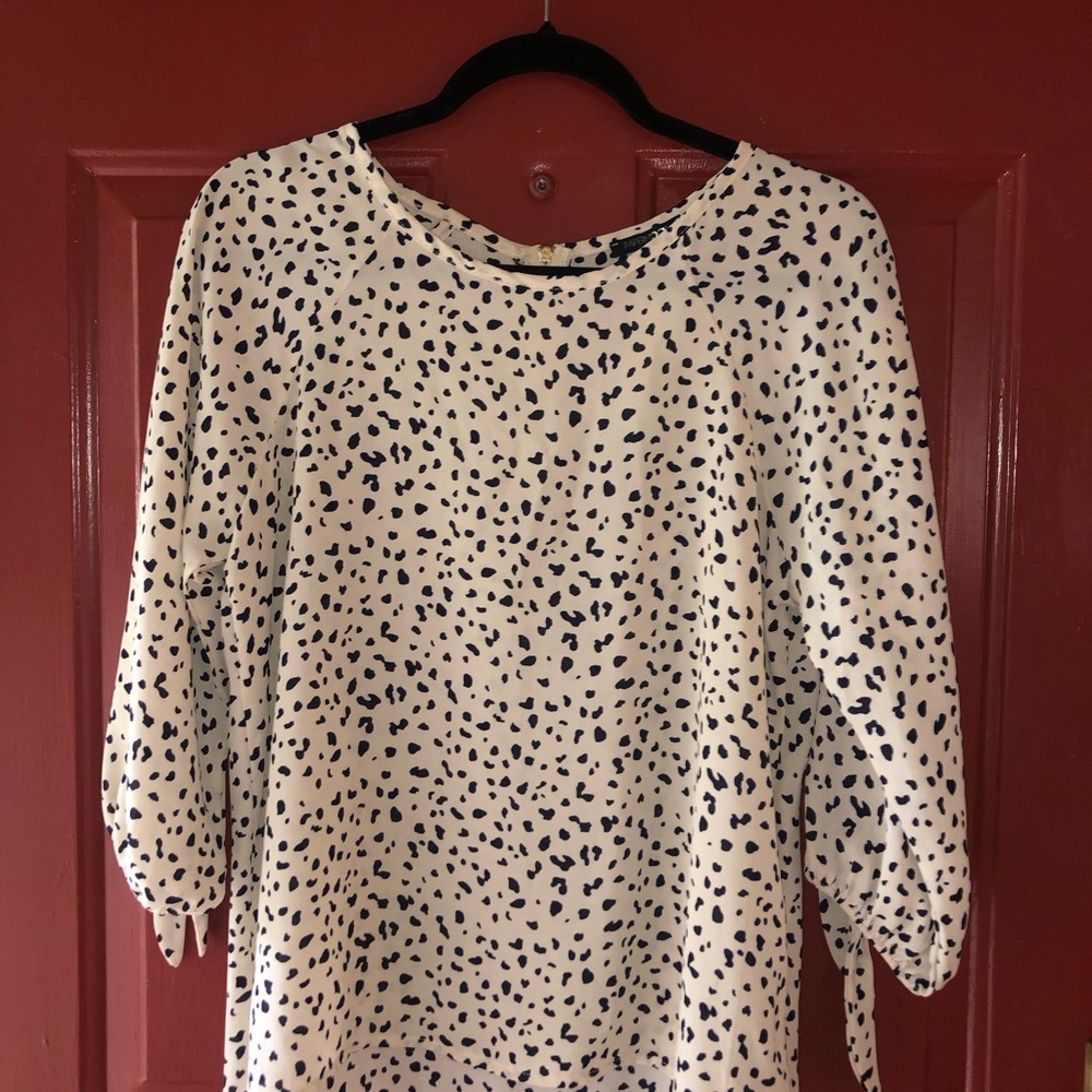 Papermoon Cream 3/4 Sleeve Blouse with Rounded Neckline